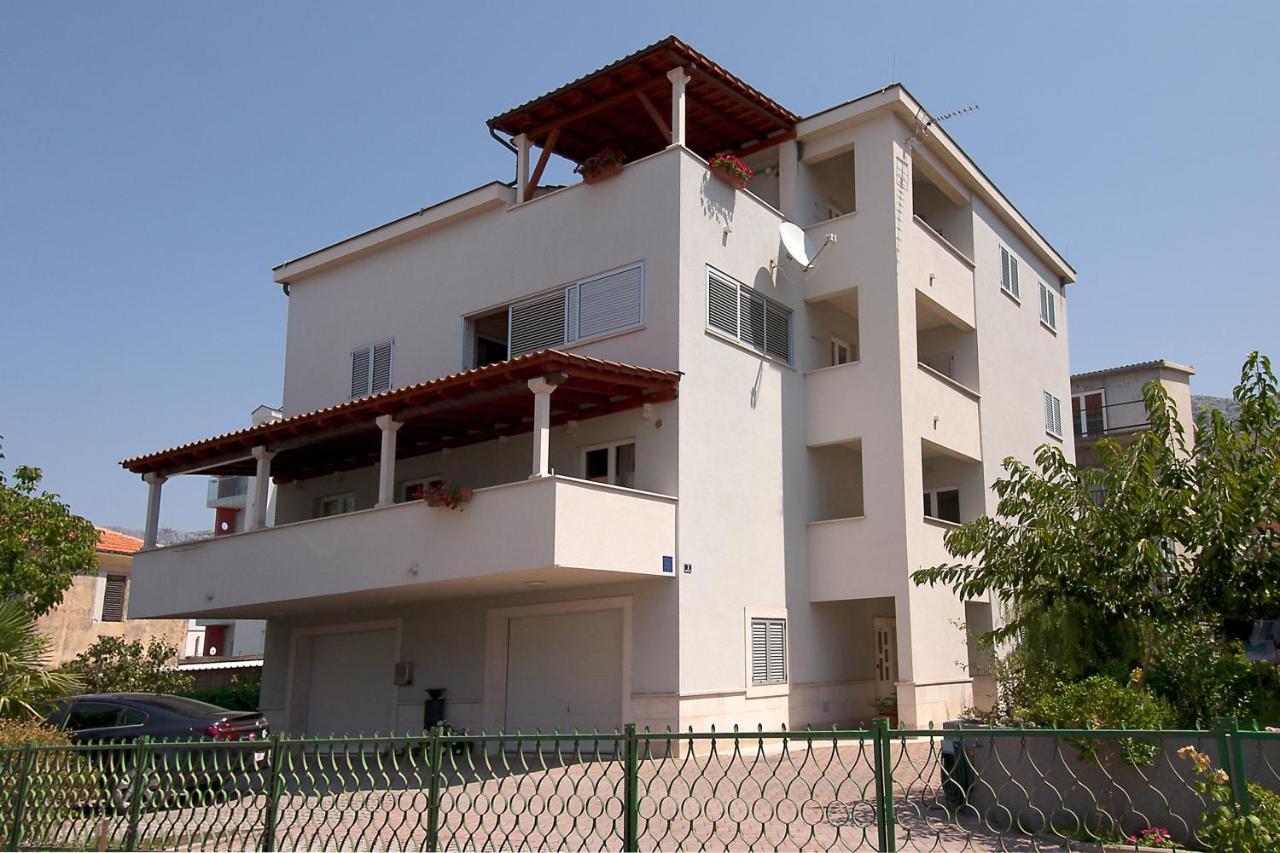 Luxury Apartments Elizabeth Podstrana Buitenkant foto
