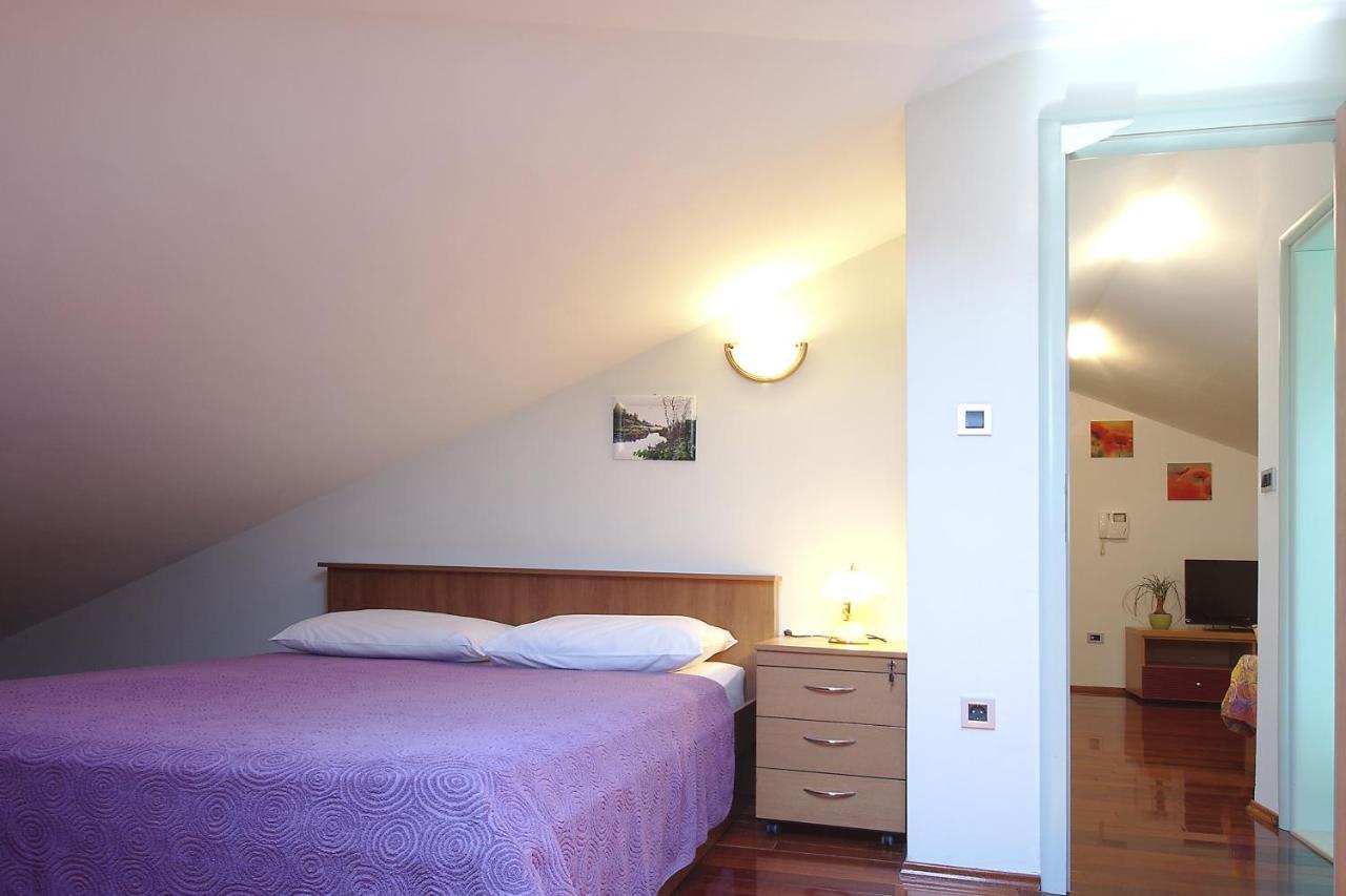 Luxury Apartments Elizabeth Podstrana Buitenkant foto